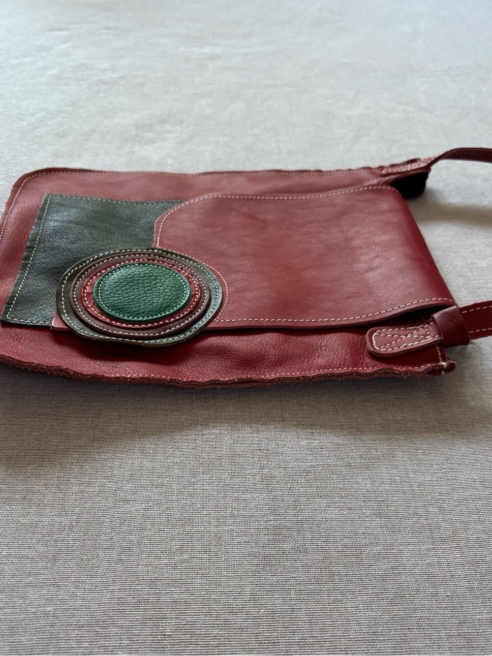 Kolash red leather crossbody purse. - Picture 5 of 13